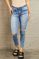 DISTRESSED SKINNY MID RISE JEANS - MeadeuxDISTRESSED SKINNY MID RISE JEANSJeansMeadeux