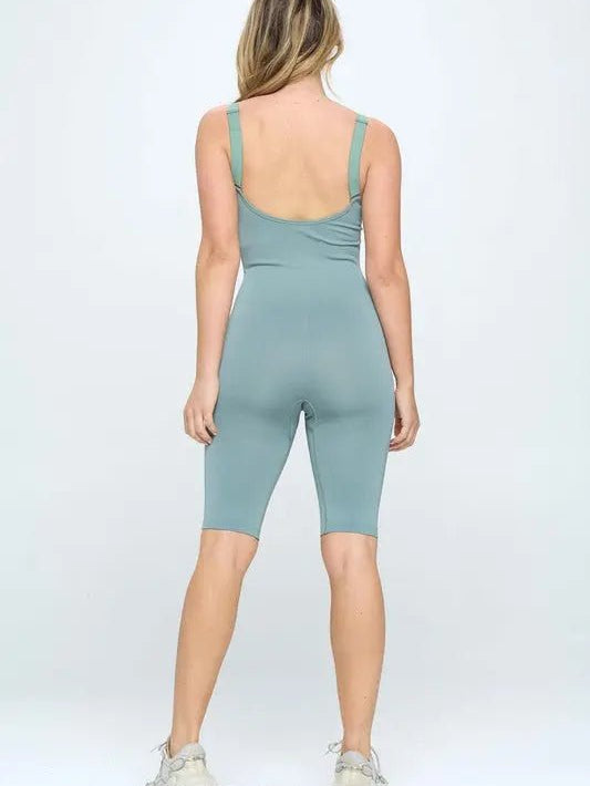 SEAMLESS SLEEVELESS RIB ONE-PIECE FITTED PLAYSUIT - MeadeuxSEAMLESS SLEEVELESS RIB ONE-PIECE FITTED PLAYSUITActivewearMeadeux