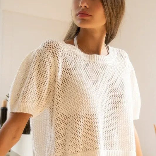 WHITE FISHNET COVER UP CROPPED TOP - MeadeuxWHITE FISHNET COVER UP CROPPED TOPSweaterMeadeux