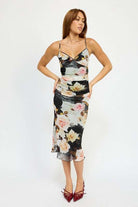 RUCHED MIDI V NECK DRESS Meadeux