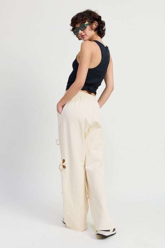 FRENCH TERRY PANTS WITH CUTOUT DETAIL Meadeux