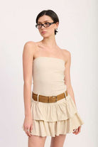 STRAPLESS TIERED MINI DRESS WITH BELT Meadeux