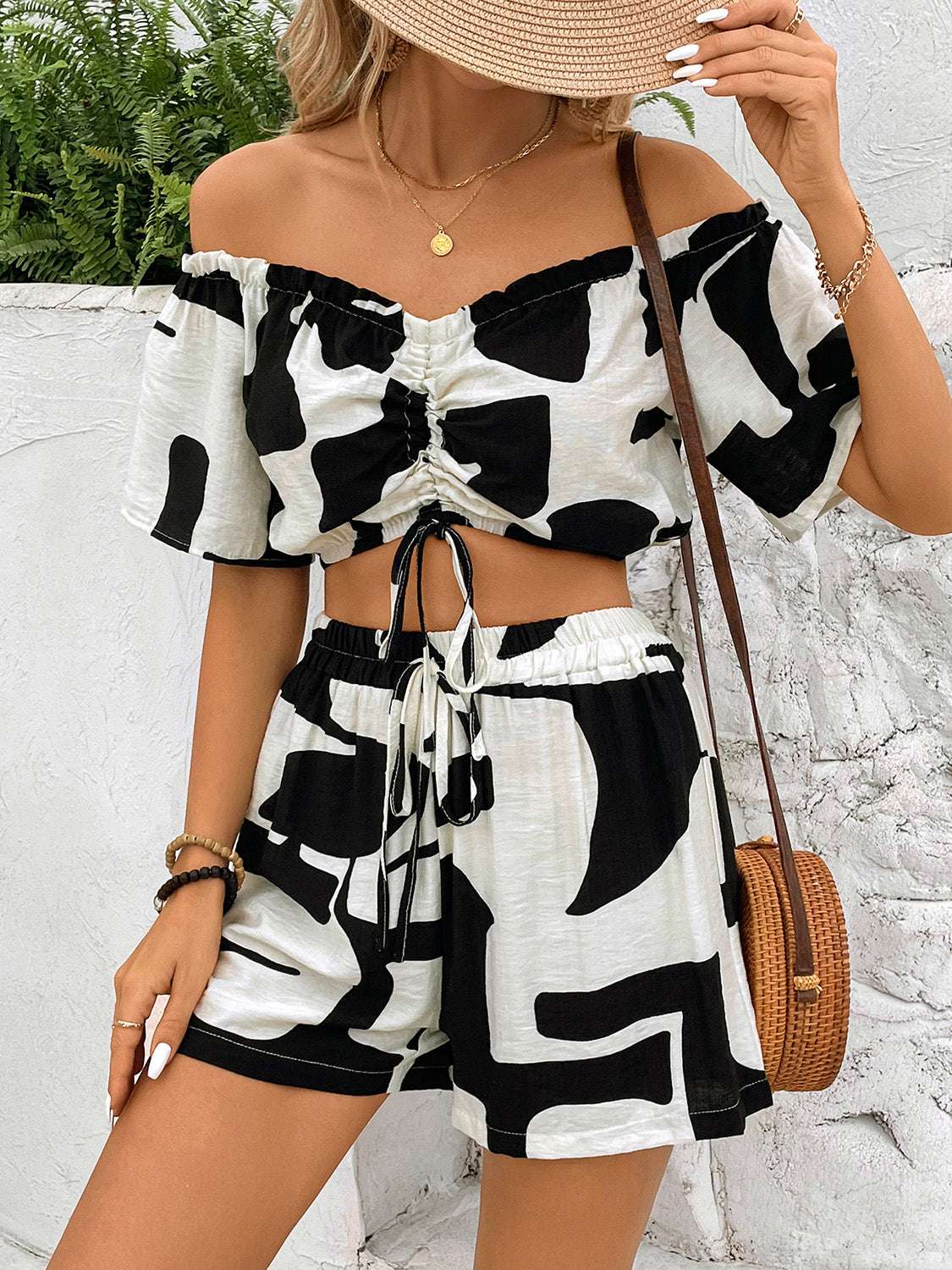 SUMMER VACATION DRAWSTRING CROPPED TOP AND BOTTOMS MATCHING SET SHORTS Two Piece Set Meadeux