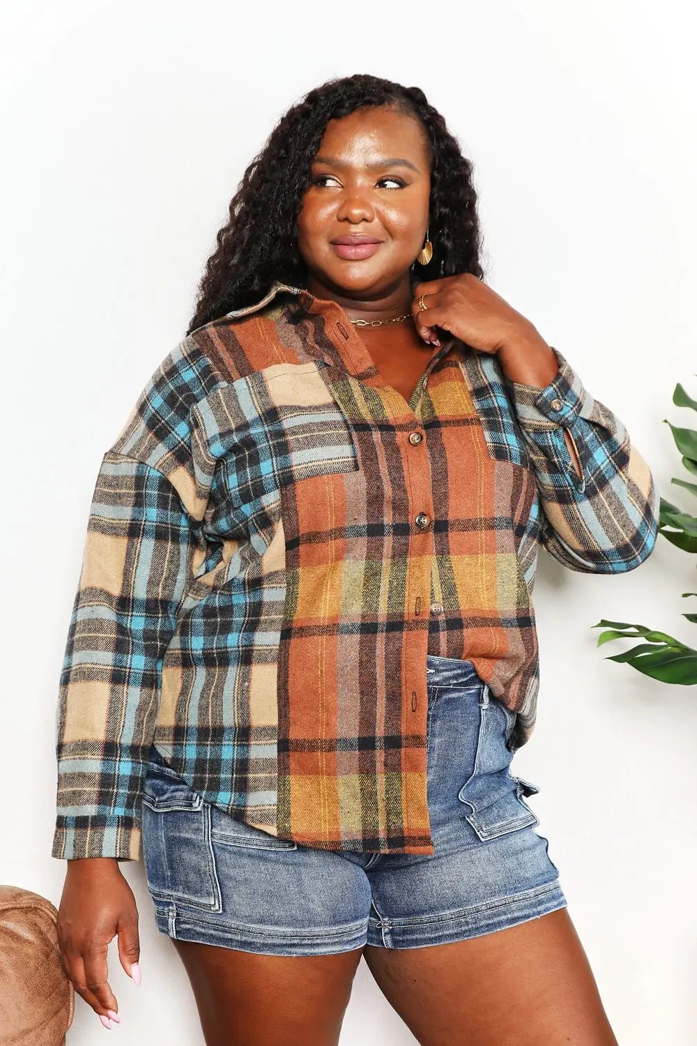 CURVED HEM LONG SLEEVE BUTTON DOWN FLANNEL MULTICOLOR - MeadeuxCURVED HEM LONG SLEEVE BUTTON DOWN FLANNEL MULTICOLORTopsMeadeux