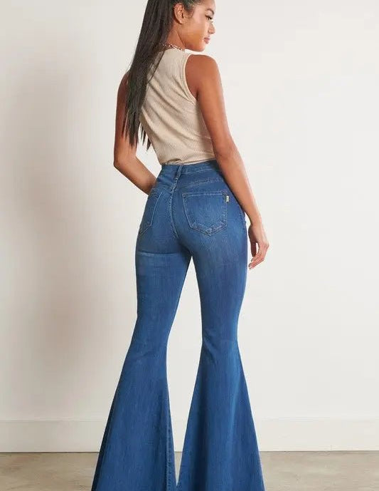 HIGH WAISTED DISTRESSED FLARE JEANS - MeadeuxHIGH WAISTED DISTRESSED FLARE JEANSJeansMeadeux