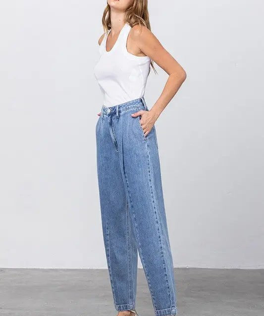 RELAXED LOOSE FIT HIGH WAIST JEANS - MeadeuxRELAXED LOOSE FIT HIGH WAIST JEANSJeansMeadeux