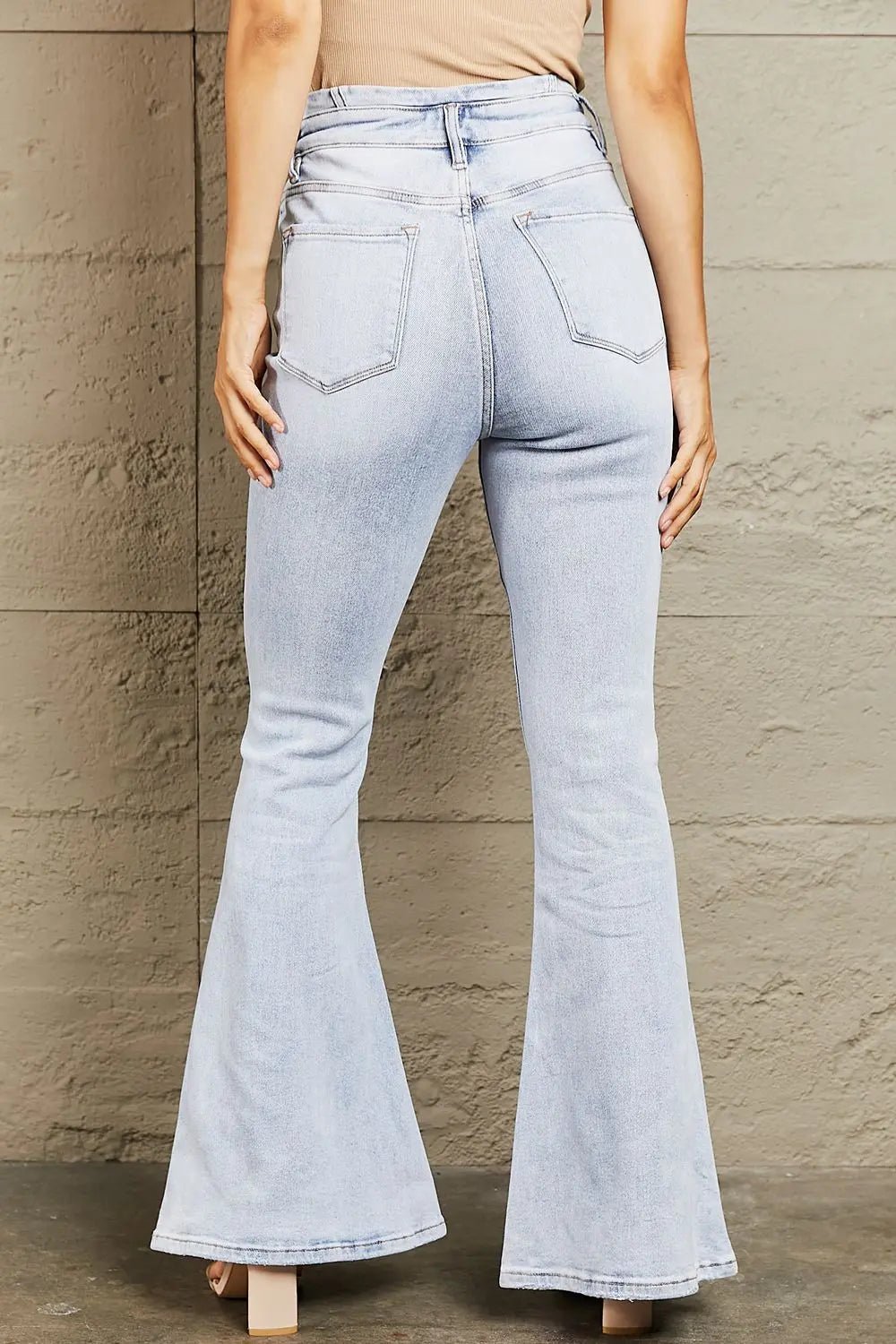 WOMEN'S HIGH WAISTED RETRO FLARE JEANS - MeadeuxWOMEN'S HIGH WAISTED RETRO FLARE JEANSJeansMeadeux